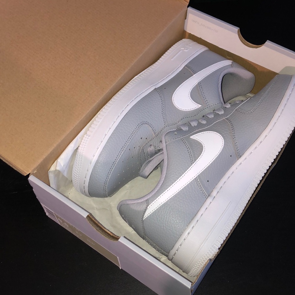 Air Force One’s (Grey)